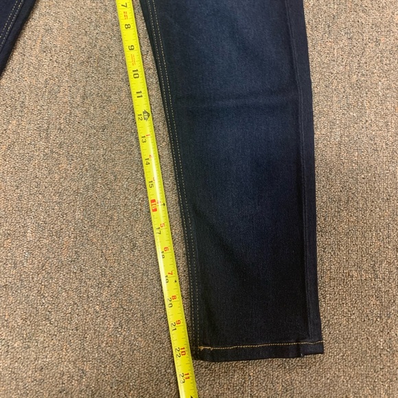 Celebrity Gold Jeans Super Soft Mid-Rise Crop - Juniors 6 - NWT - Picture 14 of 14